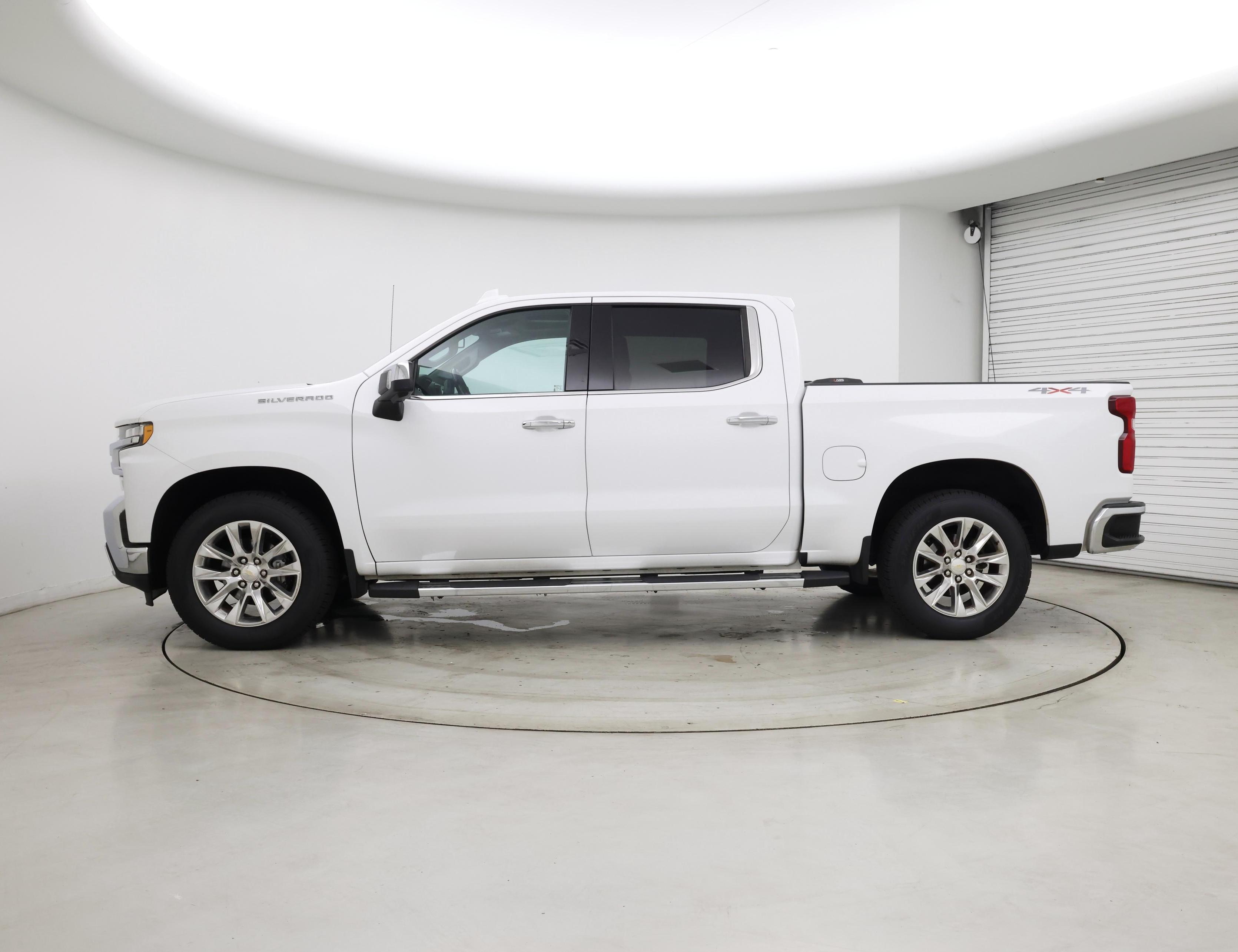 Thumbnail: 2021 Chevrolet Silverado 1500 - 3