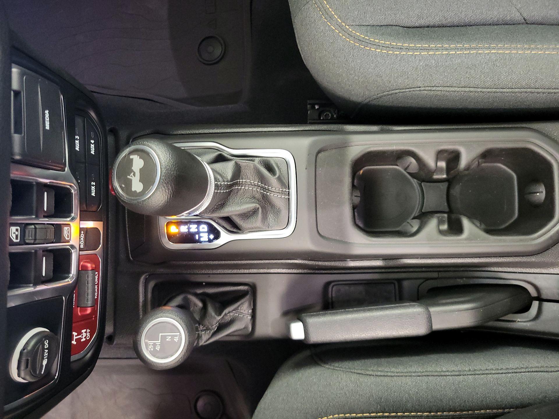 Thumbnail: 2024 Jeep Wrangler - 17