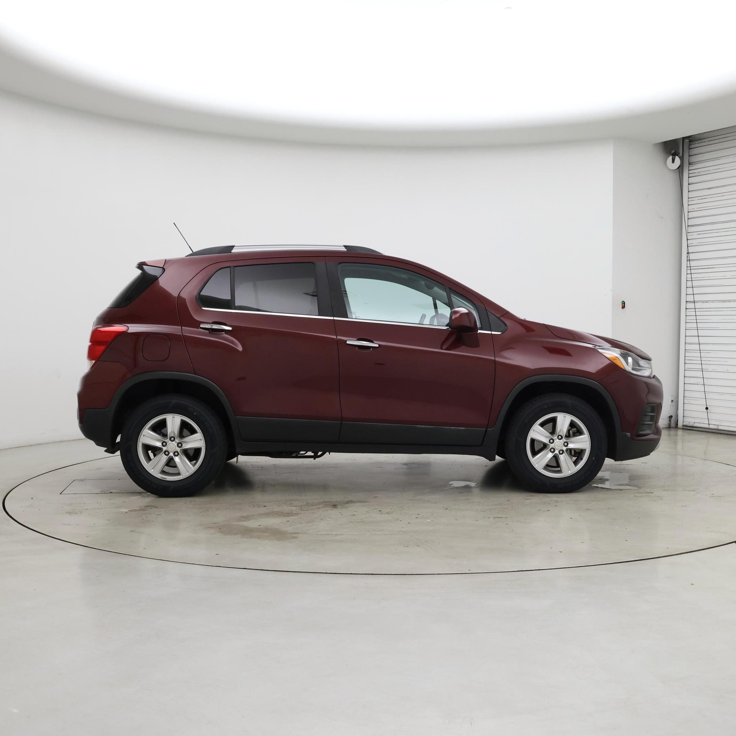 Thumbnail: 2017 Chevrolet Trax - 7