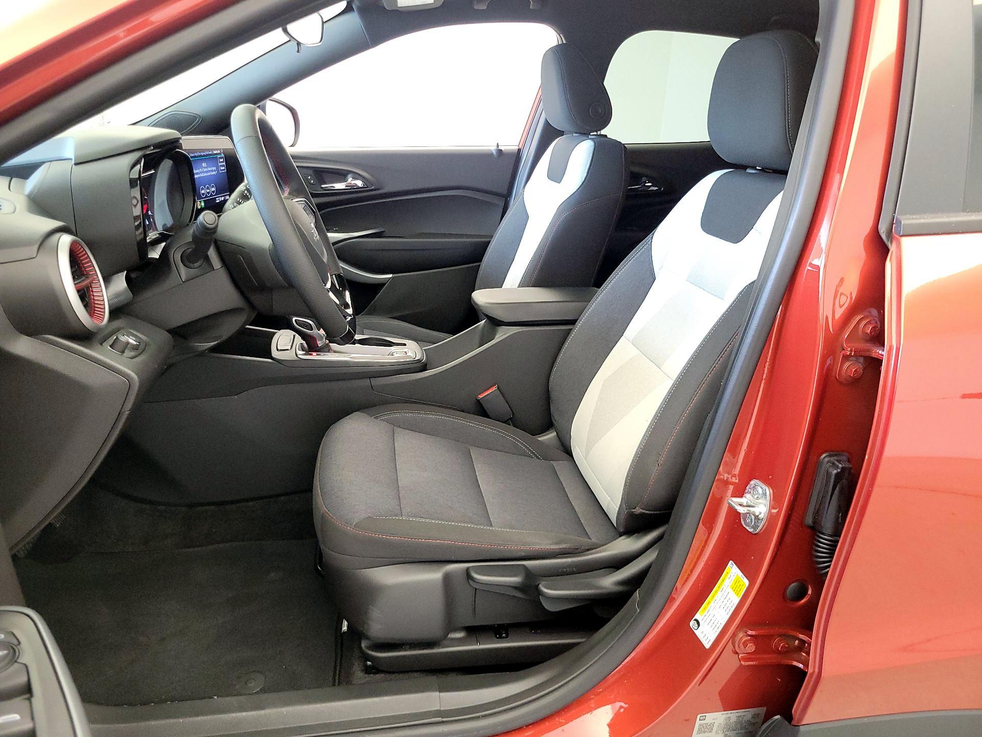 Thumbnail: 2024 Chevrolet Trax - 11