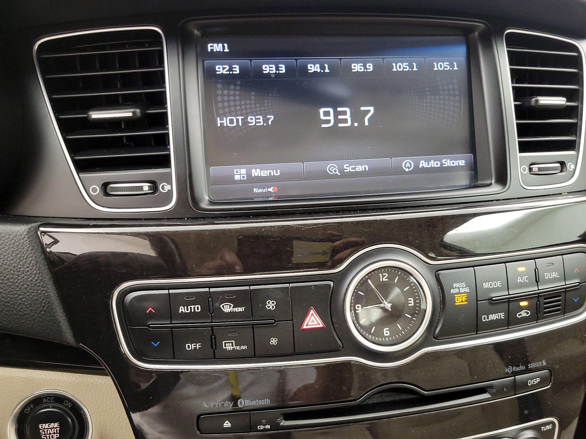 Thumbnail: 2014 Kia Cadenza - 16