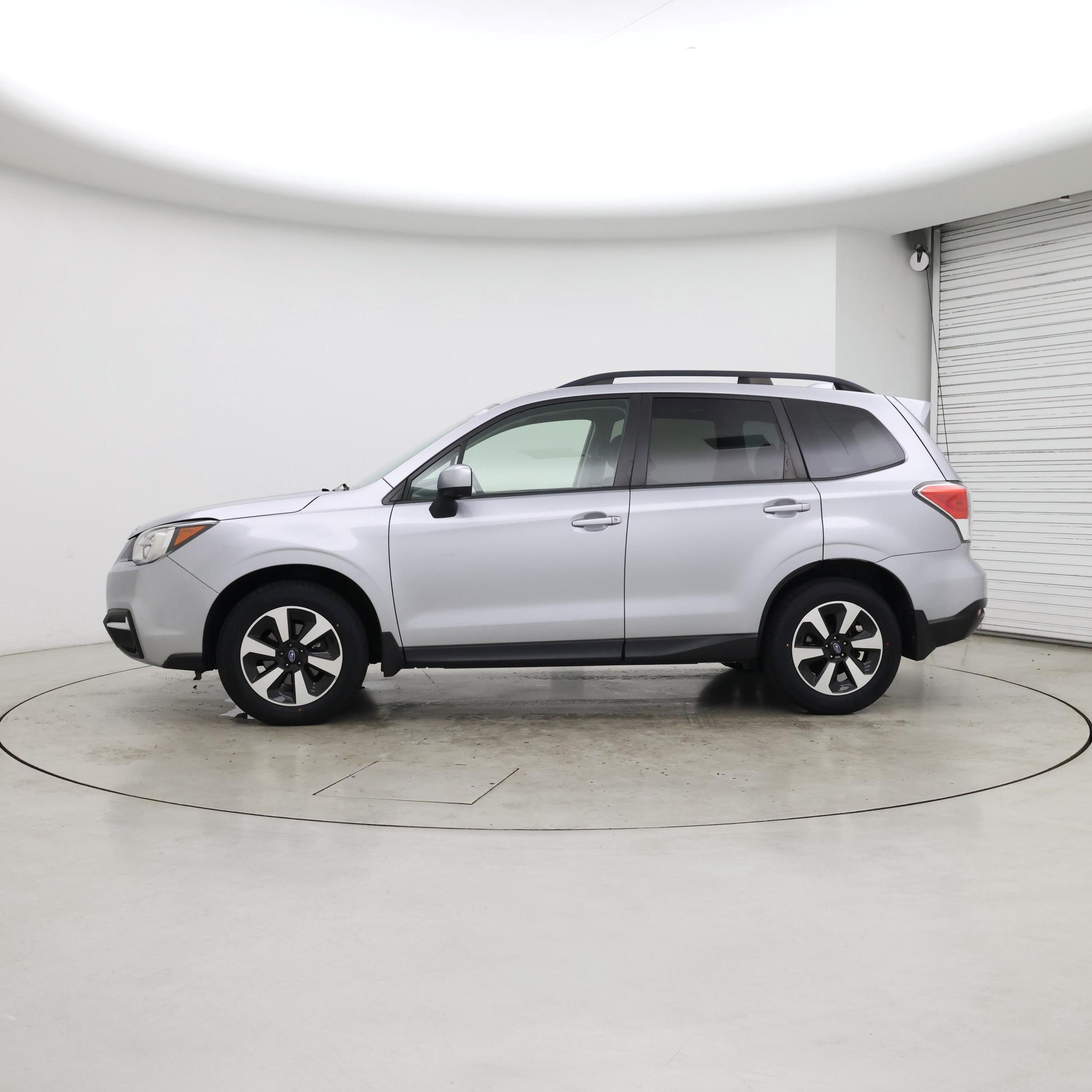 Thumbnail: 2017 Subaru Forester - 3