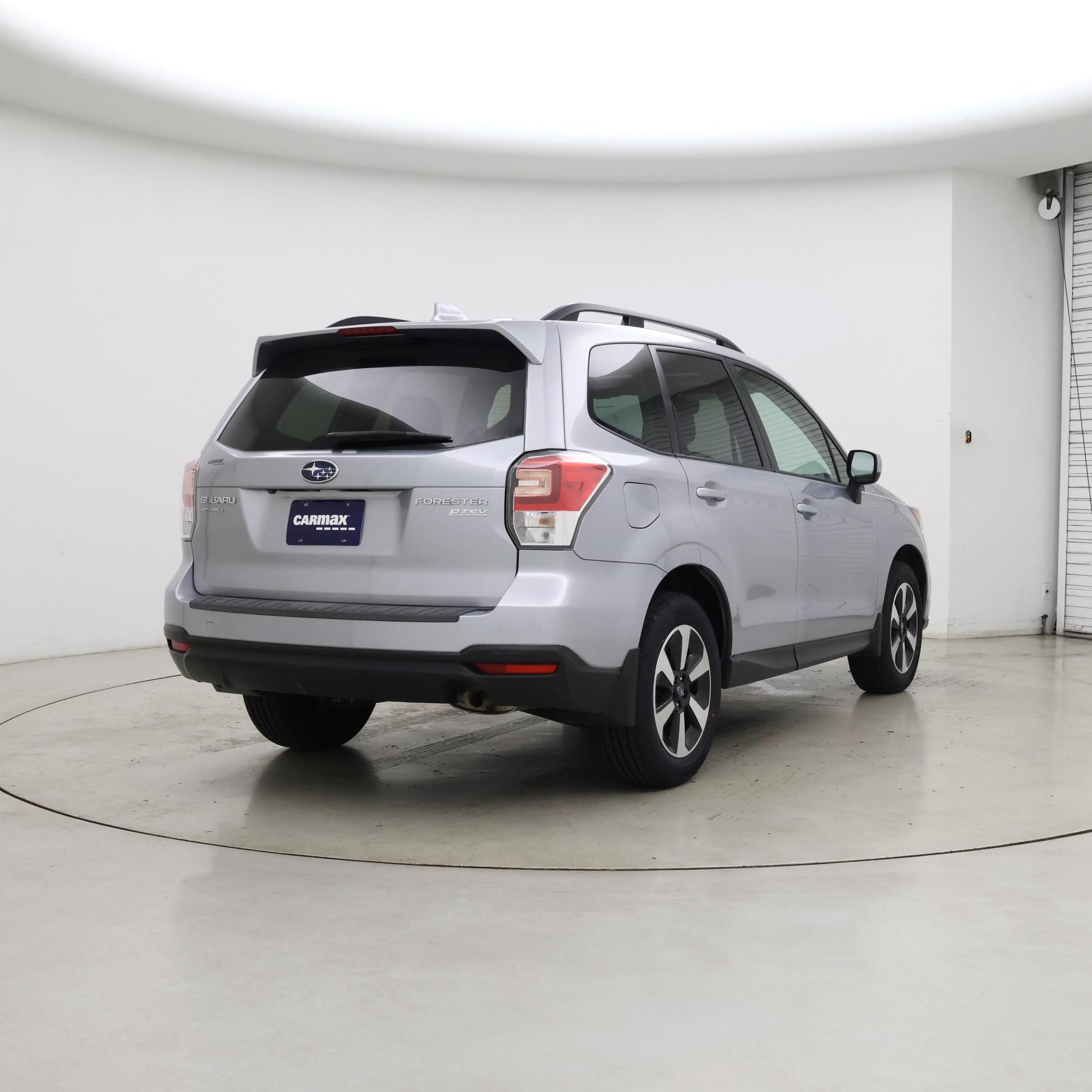 Thumbnail: 2017 Subaru Forester - 8