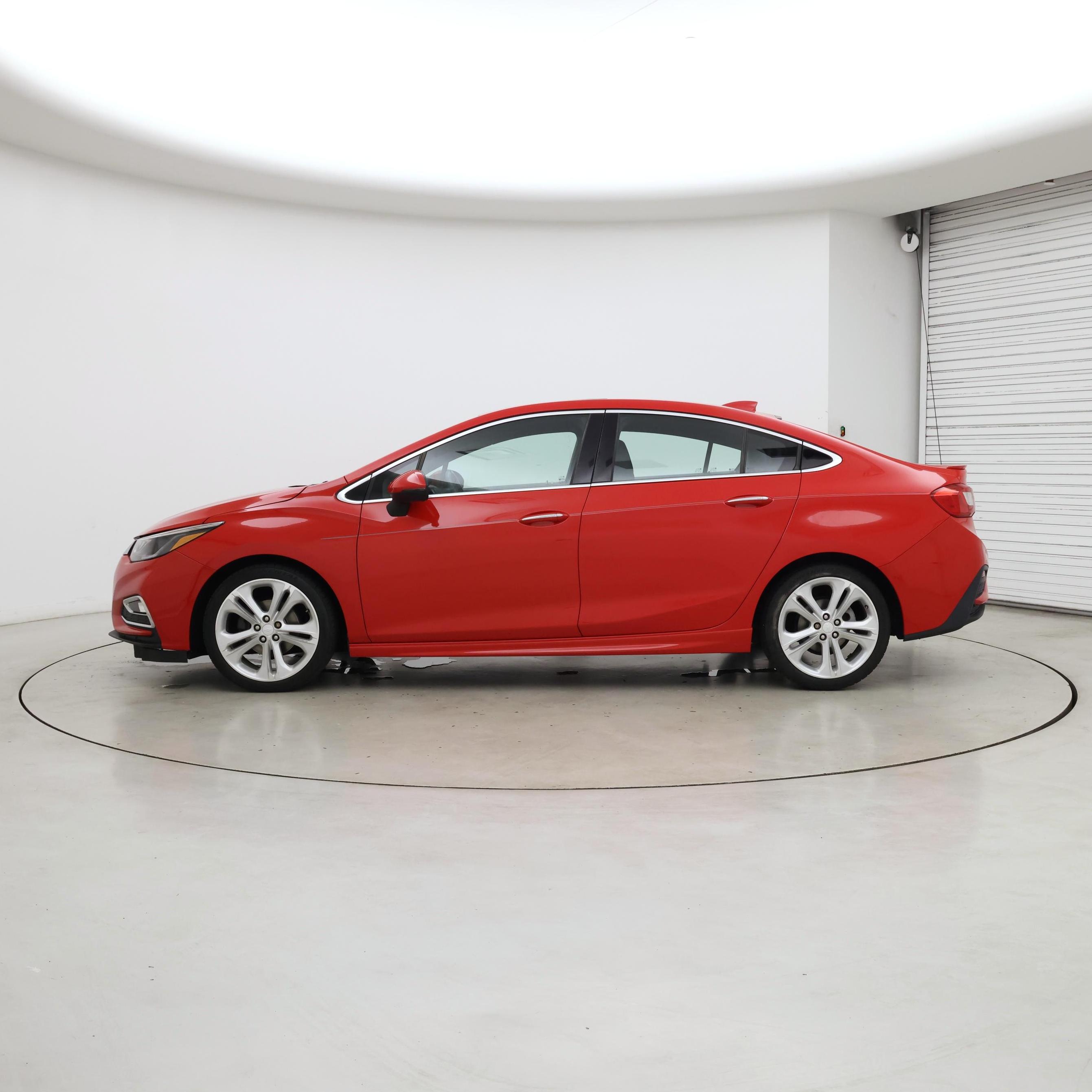 Thumbnail: 2016 Chevrolet Cruze - 3