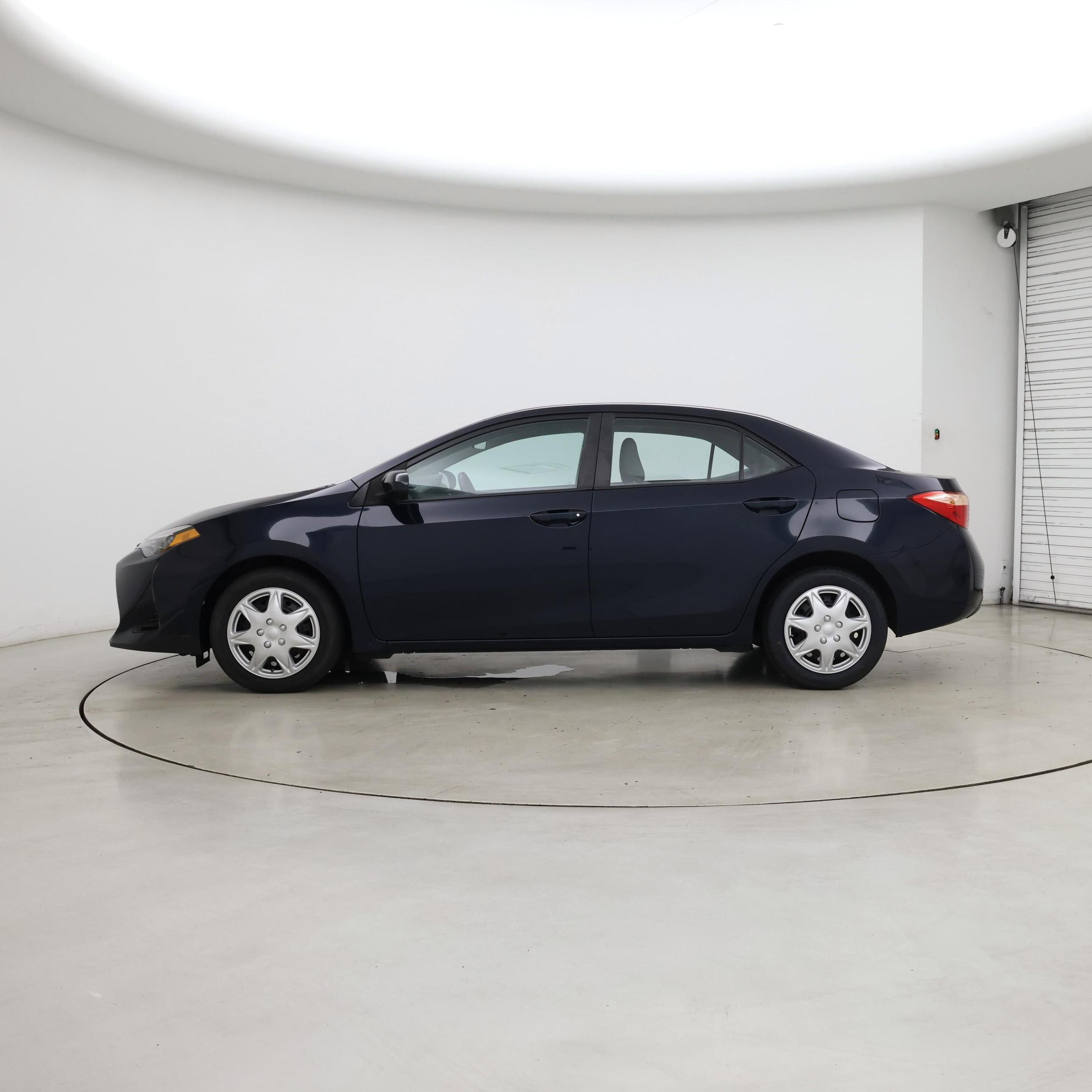 Thumbnail: 2019 Toyota Corolla - 3