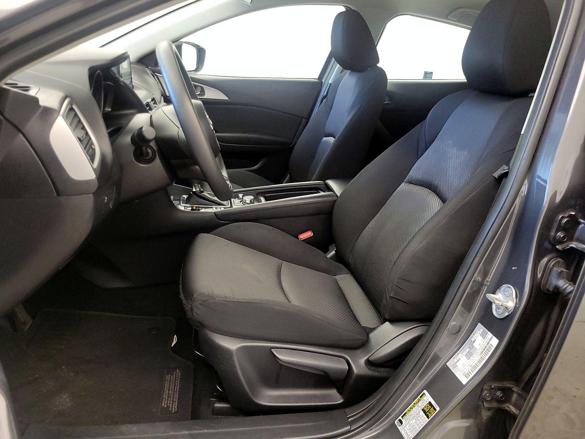 Thumbnail: 2018 Mazda Mazda3 - 11