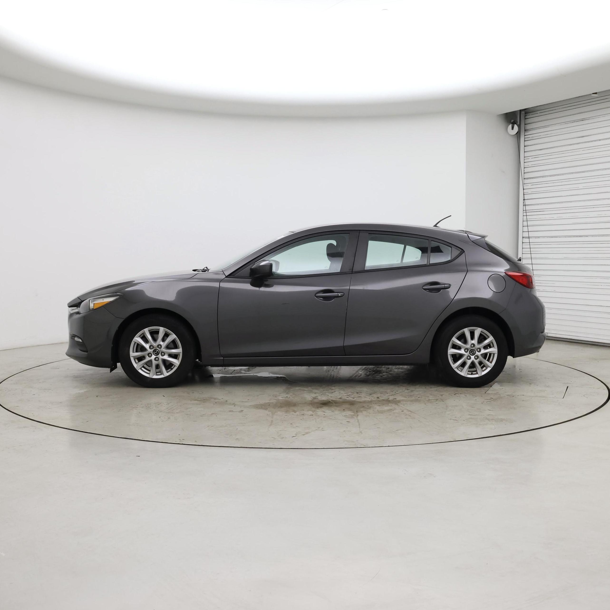Thumbnail: 2018 Mazda Mazda3 - 3
