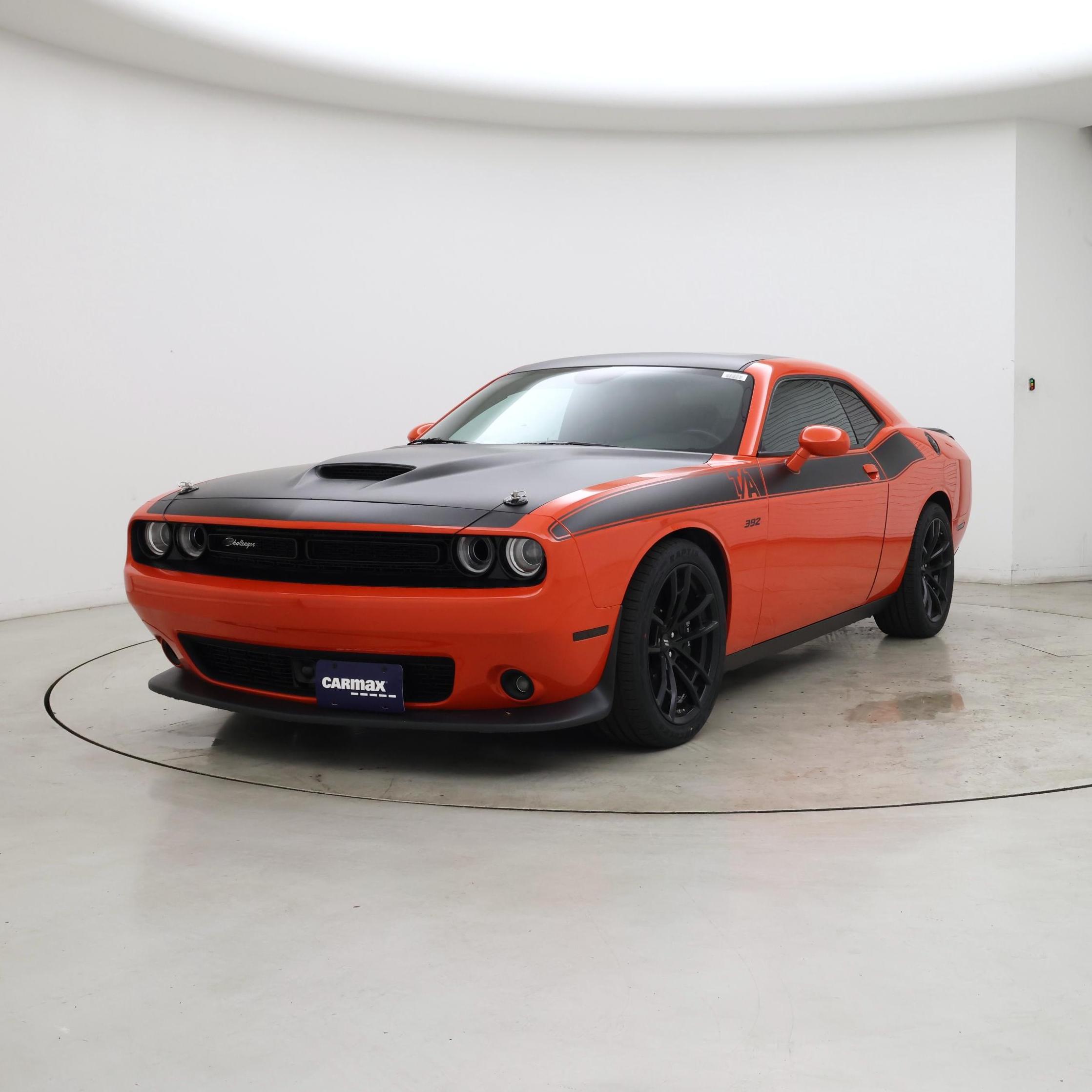 Thumbnail: 2018 Dodge Challenger - 4