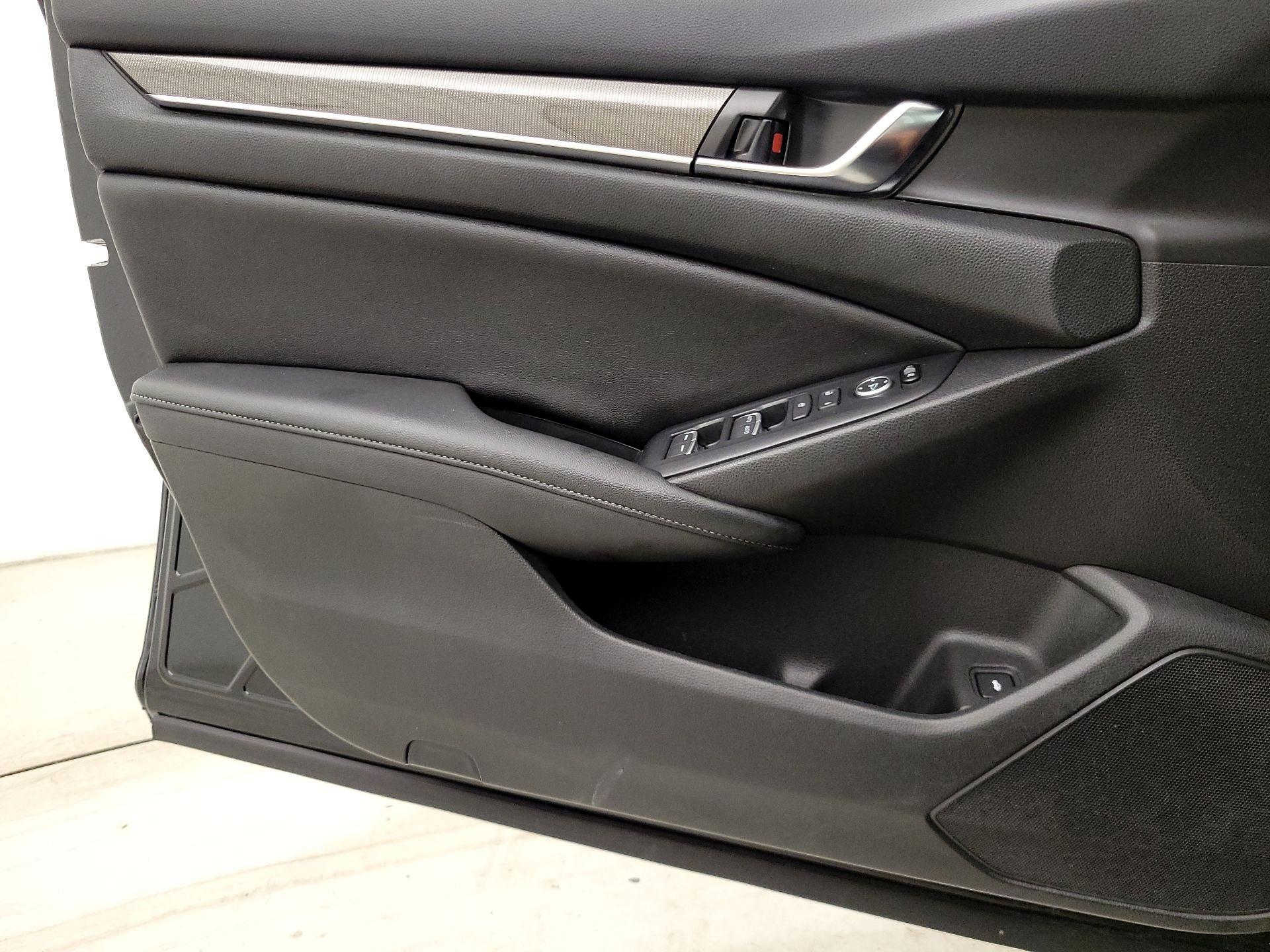 Thumbnail: 2020 Honda Accord - 12