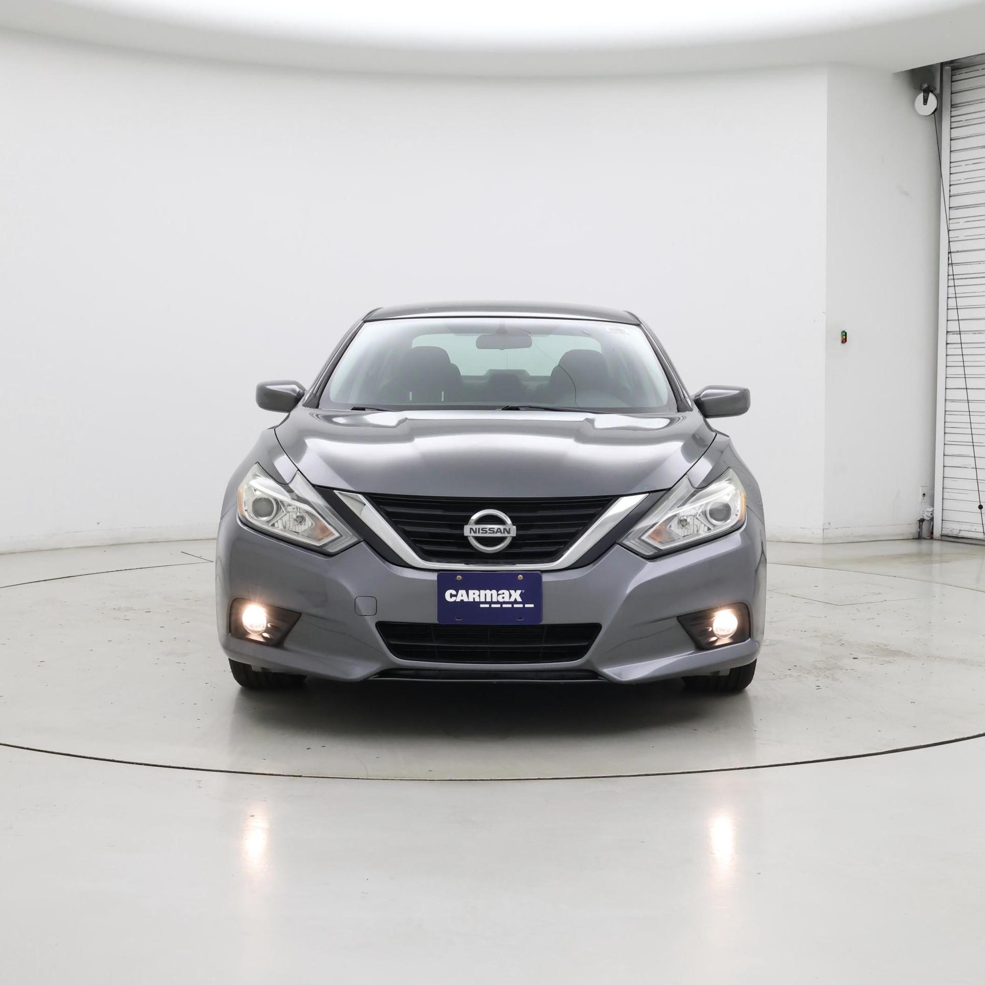 Thumbnail: 2018 Nissan Altima - 5
