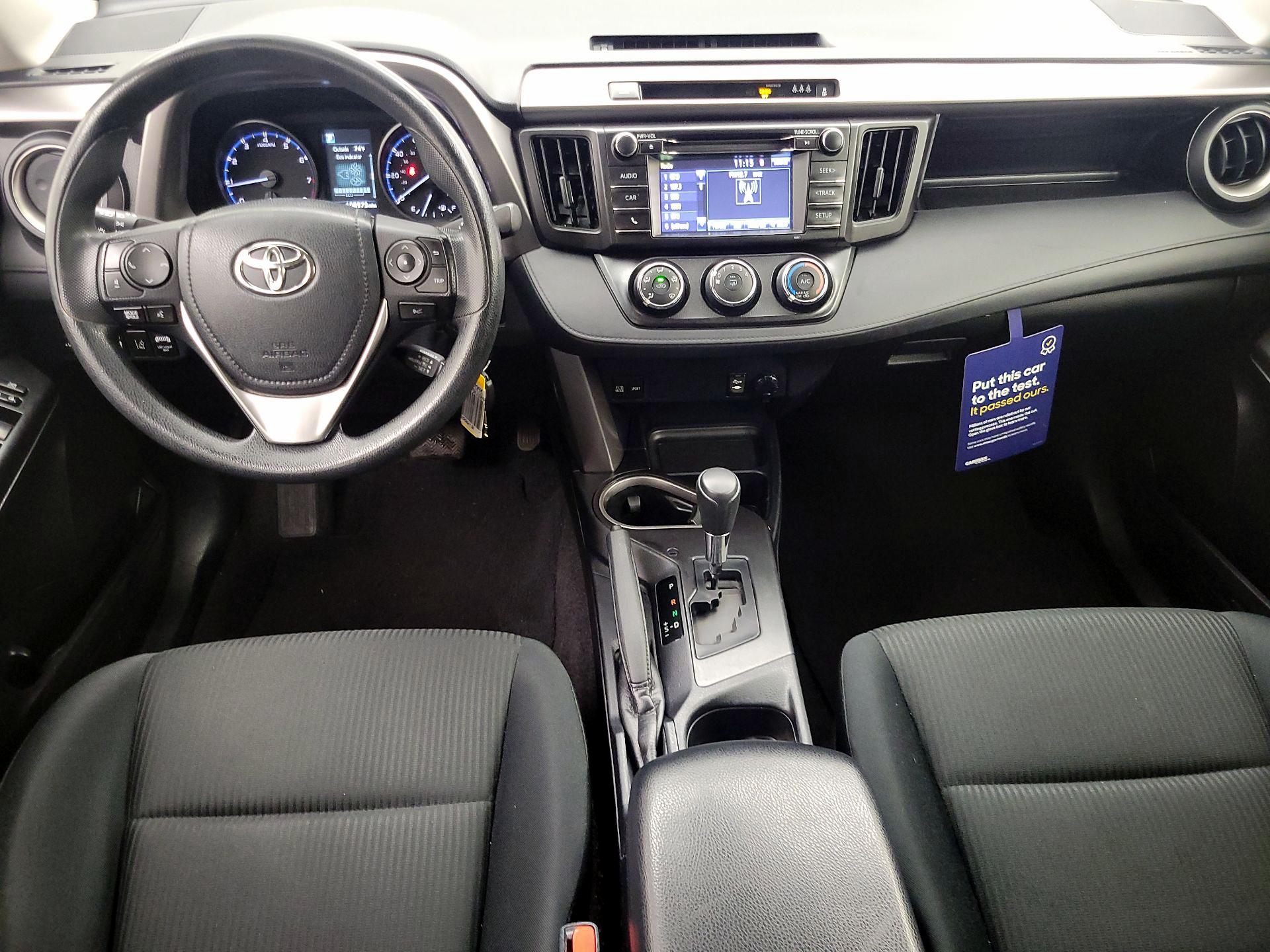 Thumbnail: 2017 Toyota RAV4 - 9