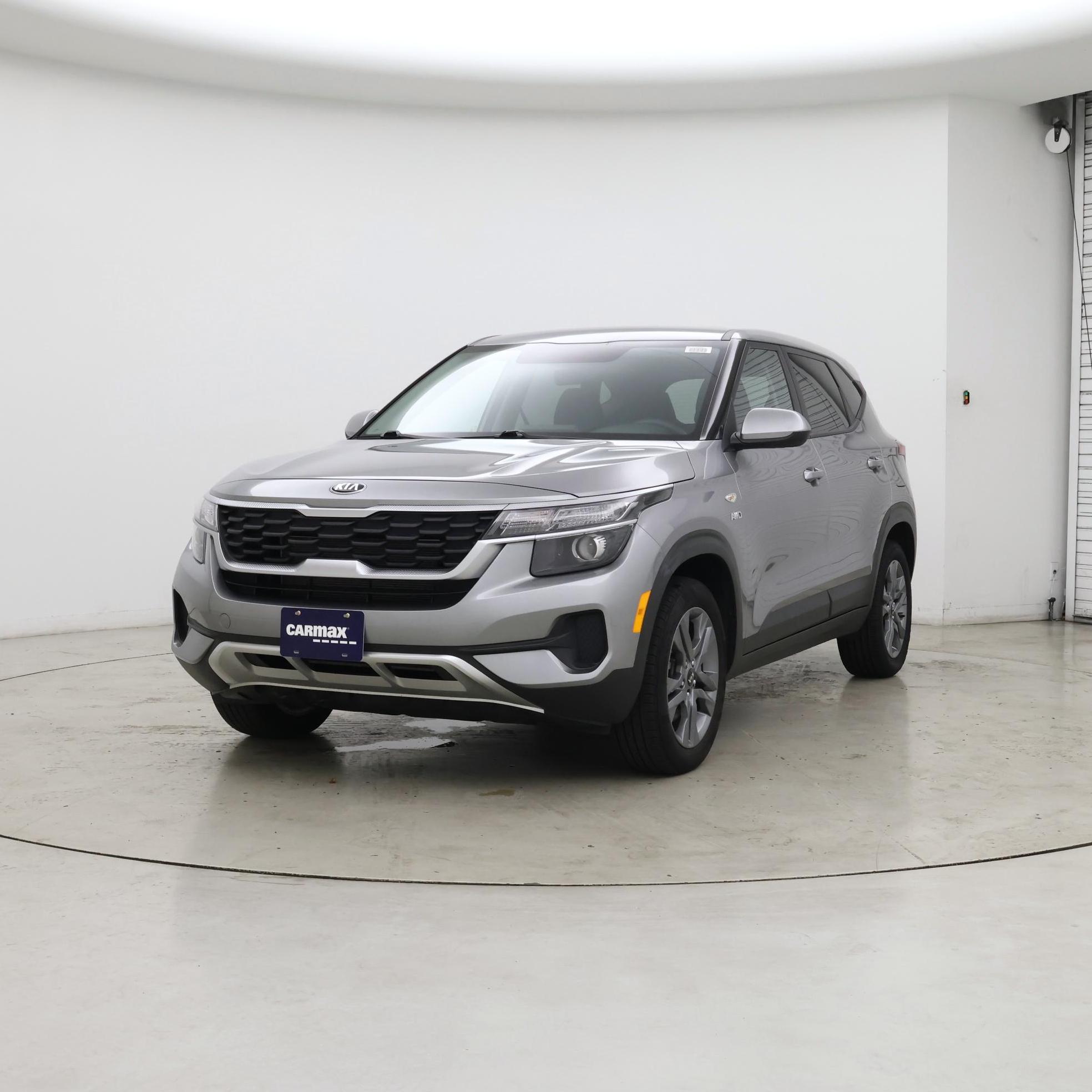 Thumbnail: 2021 Kia Seltos - 4