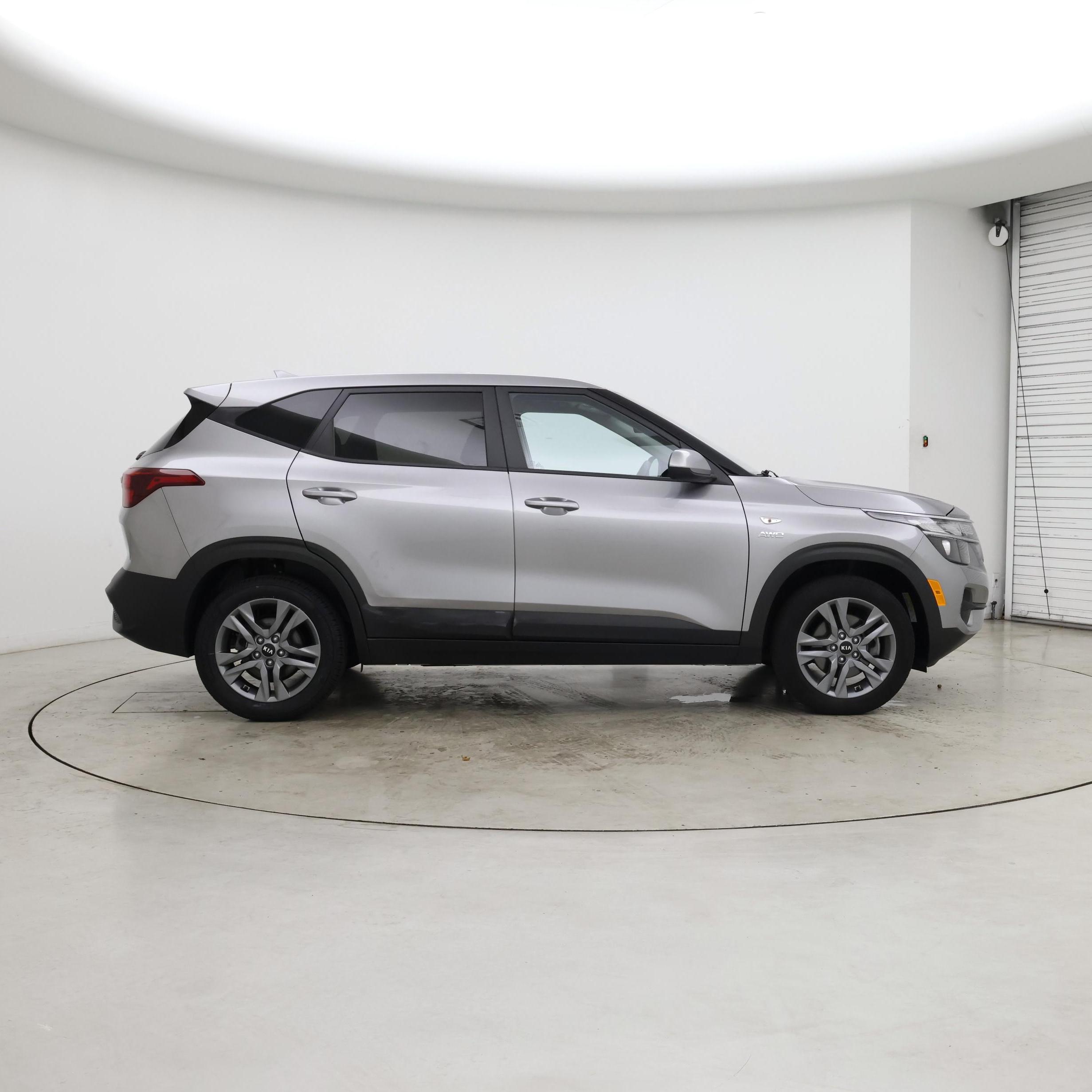Thumbnail: 2021 Kia Seltos - 7
