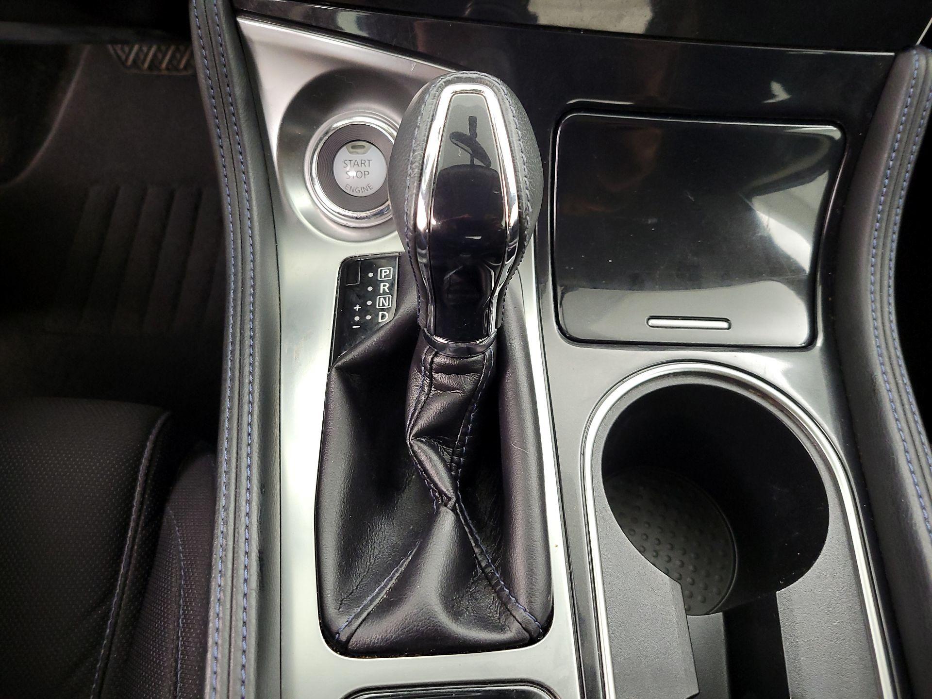 Thumbnail: 2019 Nissan Maxima - 17