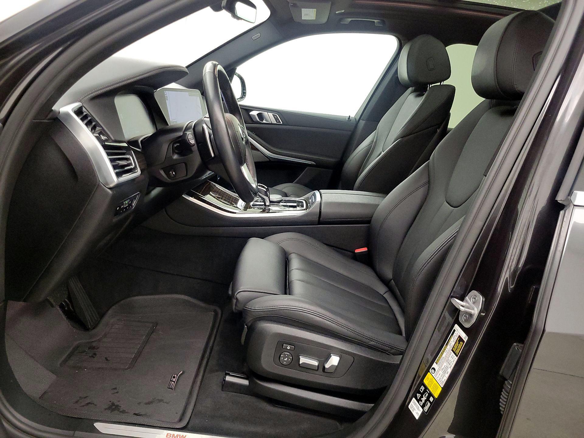 Thumbnail: 2021 BMW X5 - 11