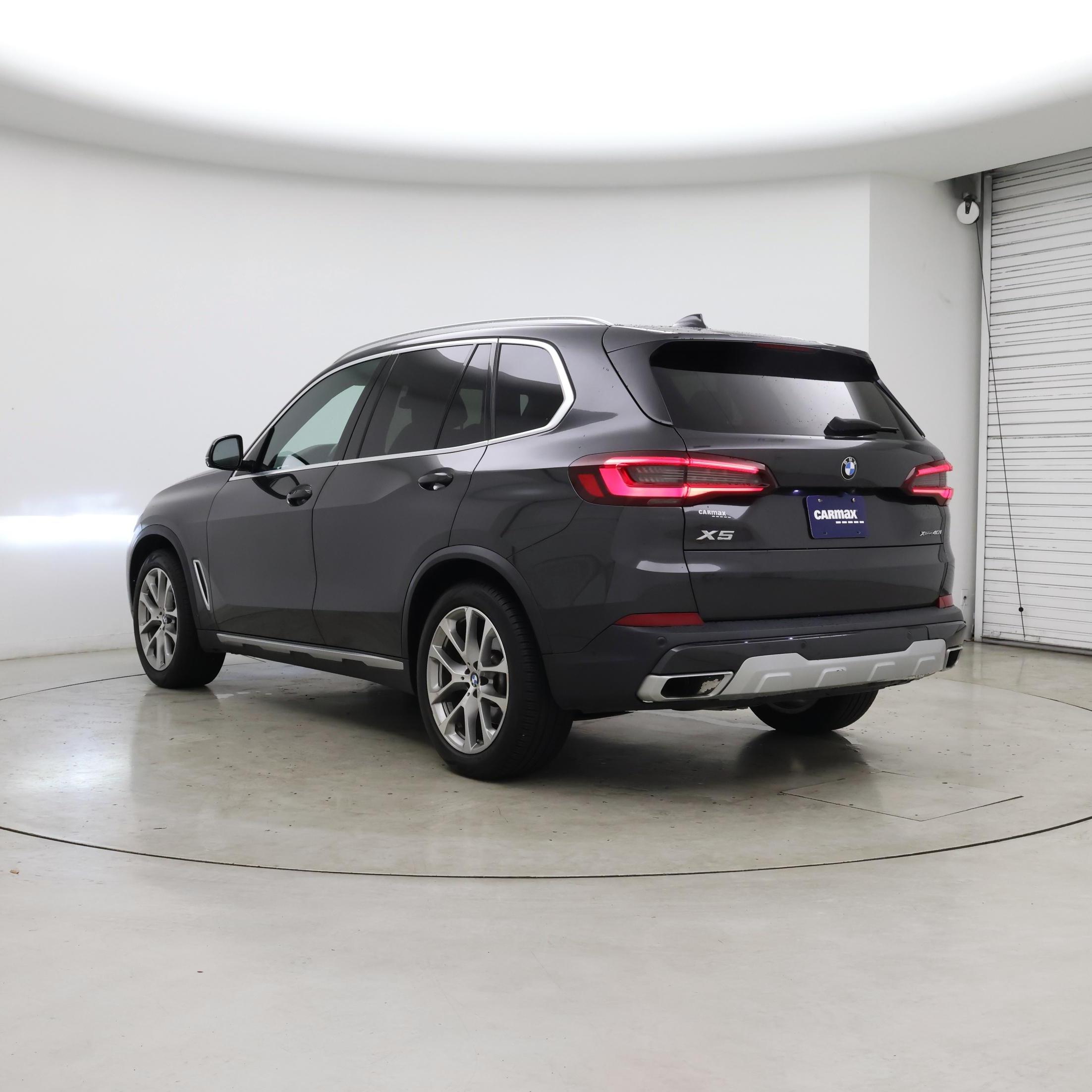 Thumbnail: 2021 BMW X5 - 2