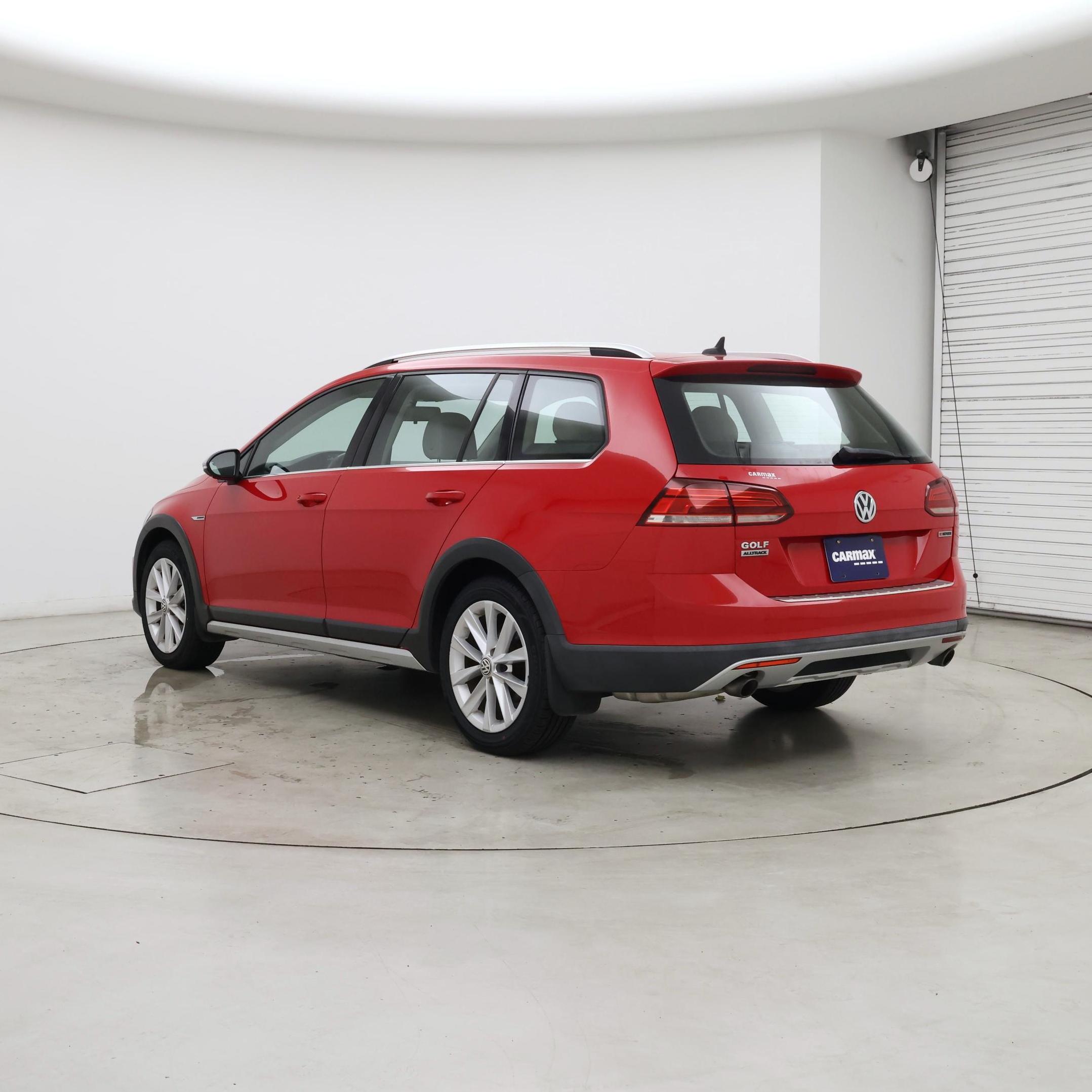 Thumbnail: 2019 Volkswagen Golf - 2