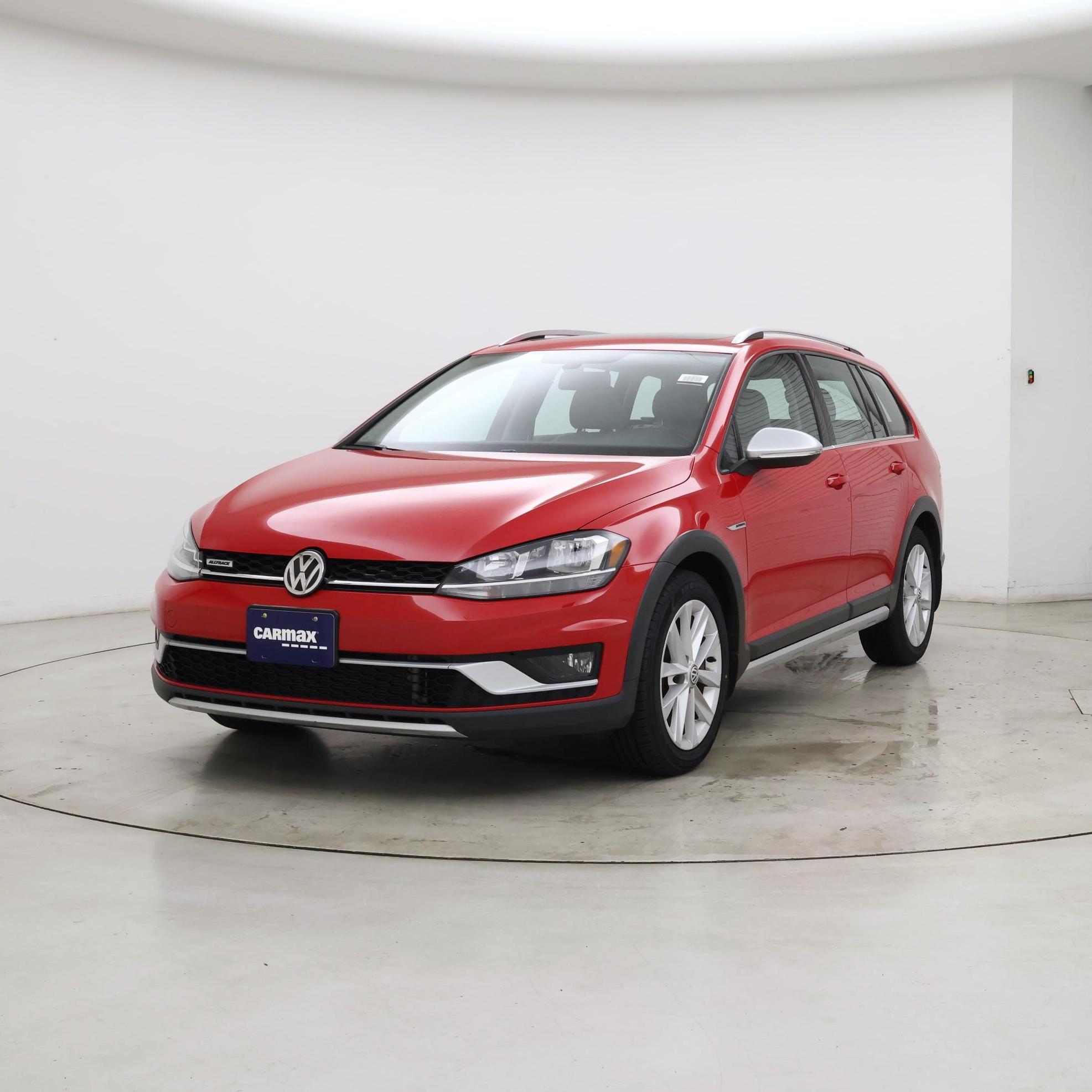 Thumbnail: 2019 Volkswagen Golf - 4