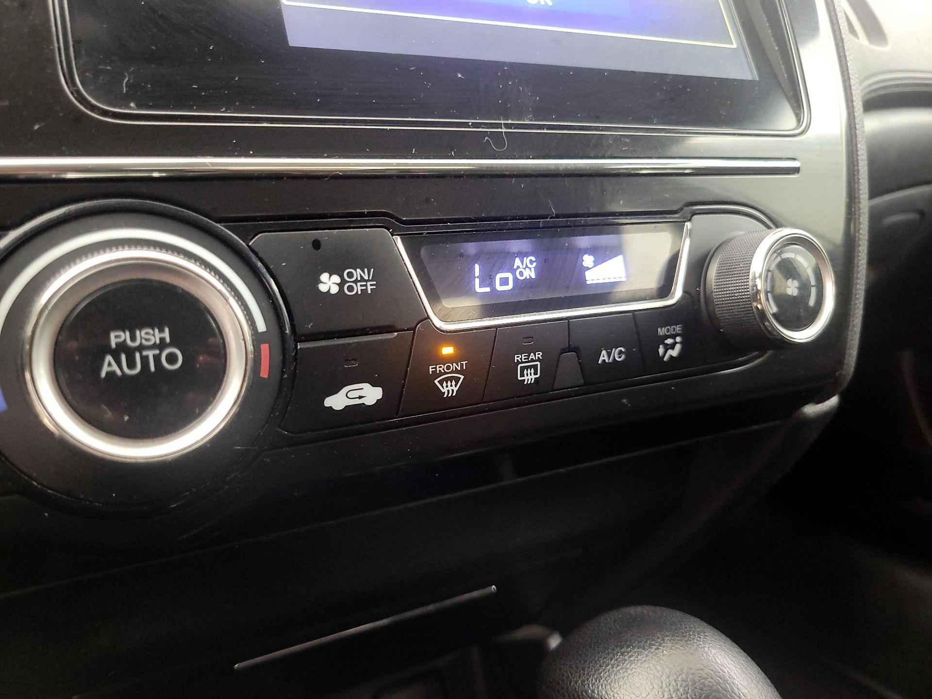 Thumbnail: 2015 Honda Civic - 16