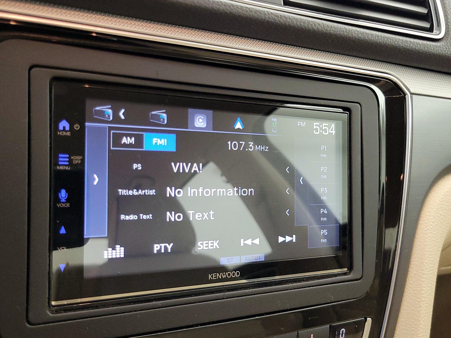 Thumbnail: 2017 Volkswagen Passat - 15