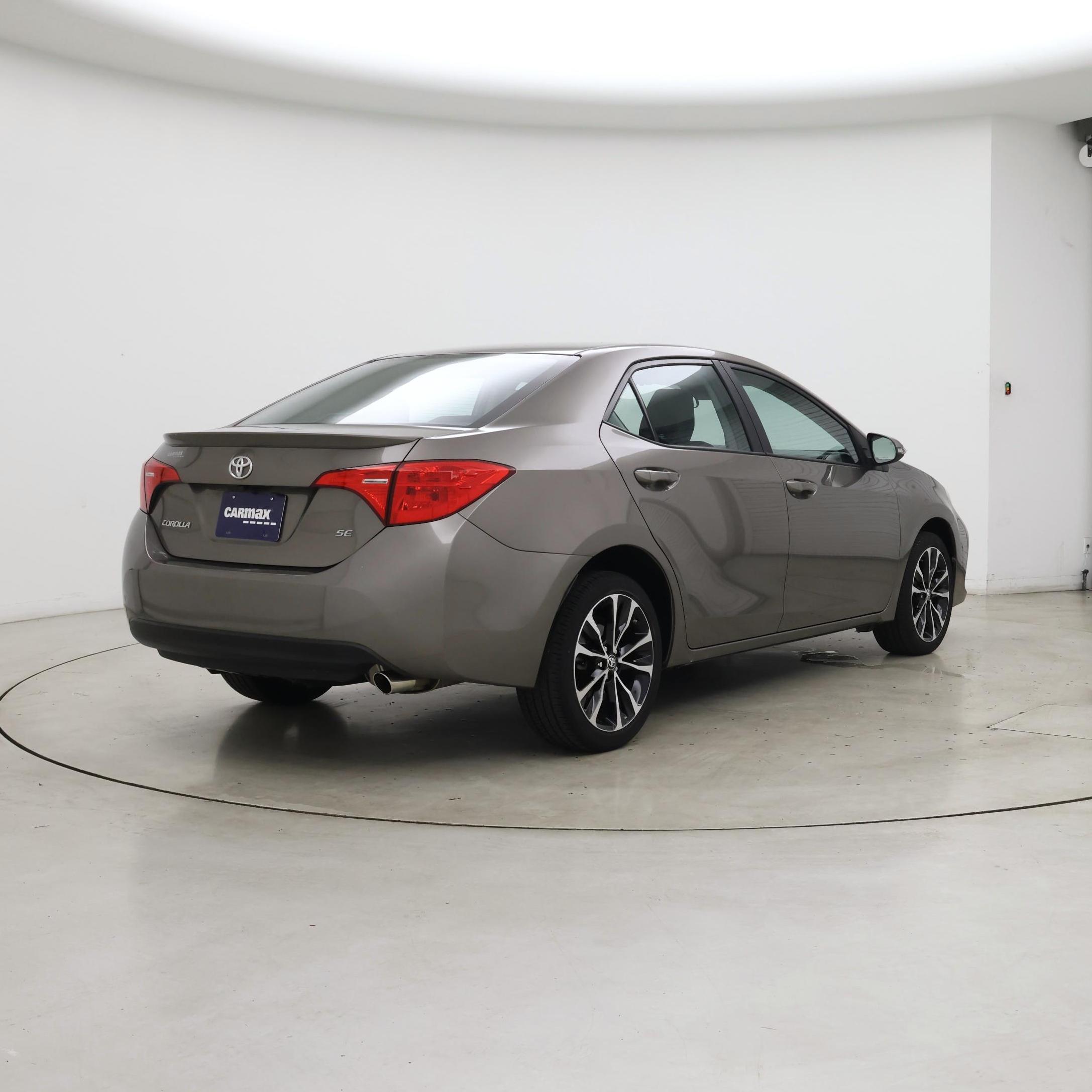 Thumbnail: 2018 Toyota Corolla - 8