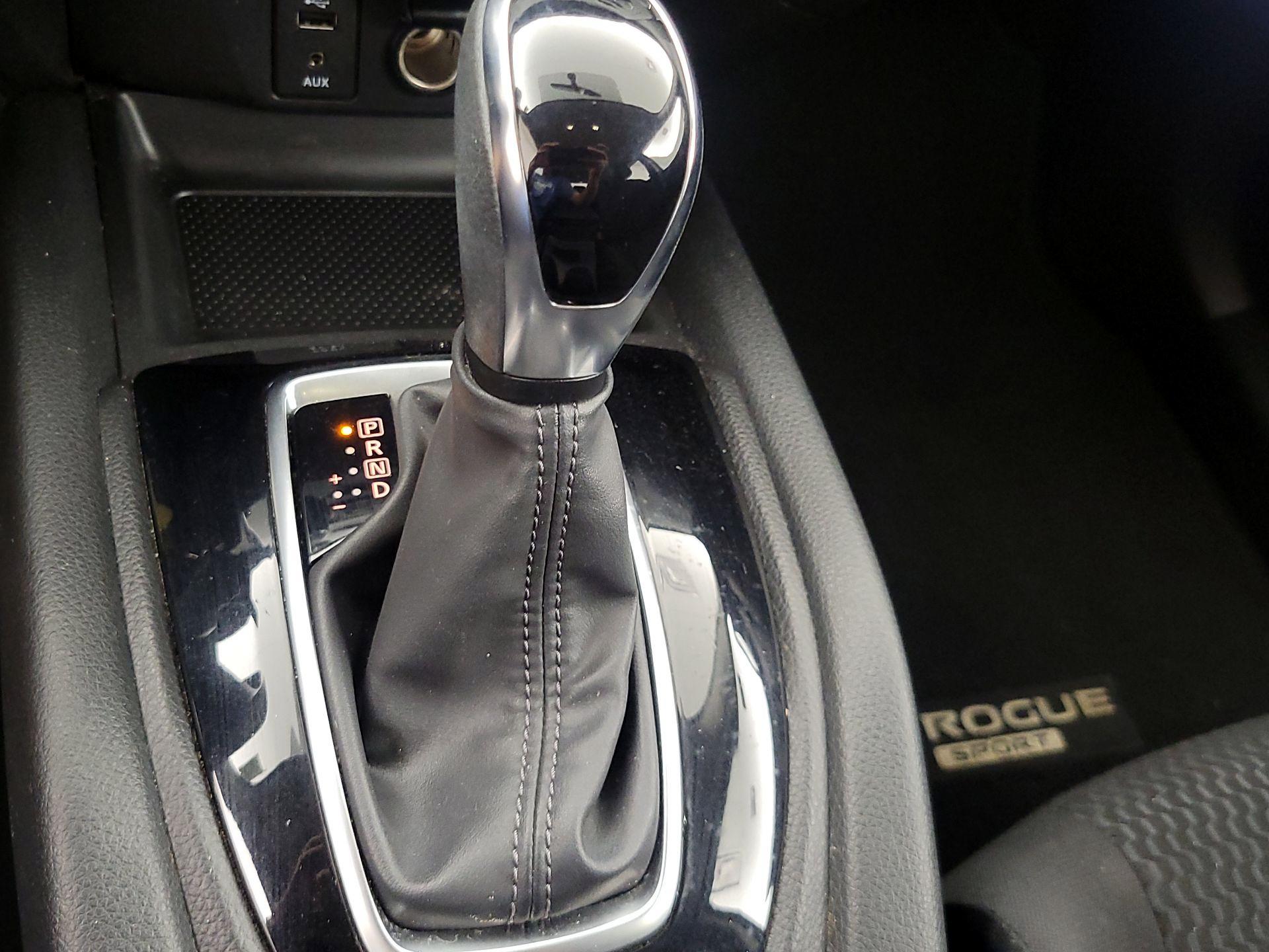 Thumbnail: 2017 Nissan Rogue Sport - 17