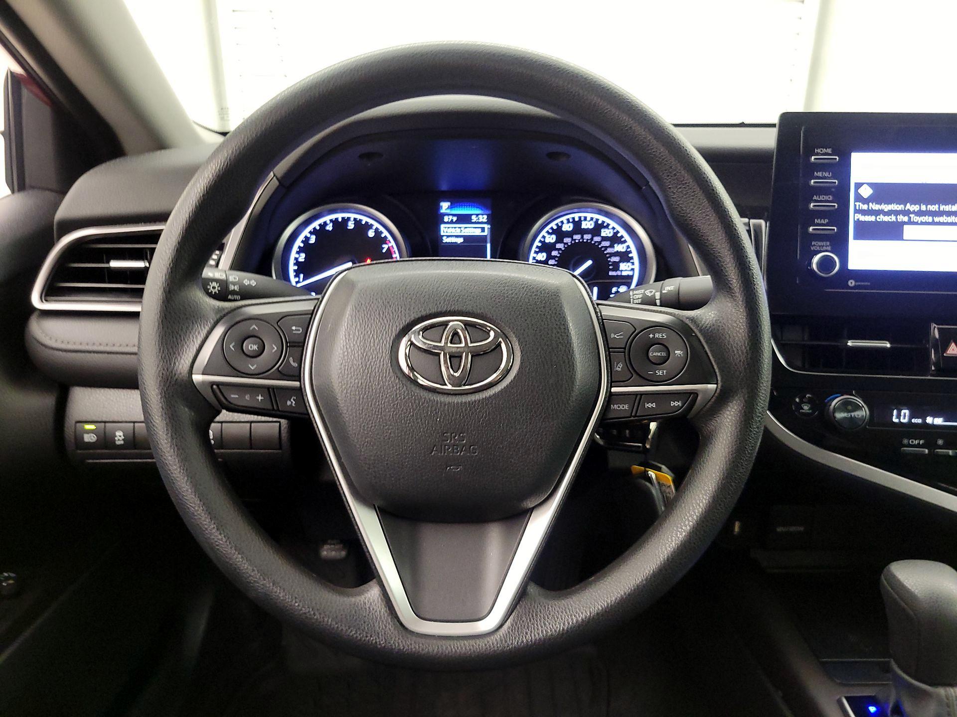Thumbnail: 2022 Toyota Camry - 10