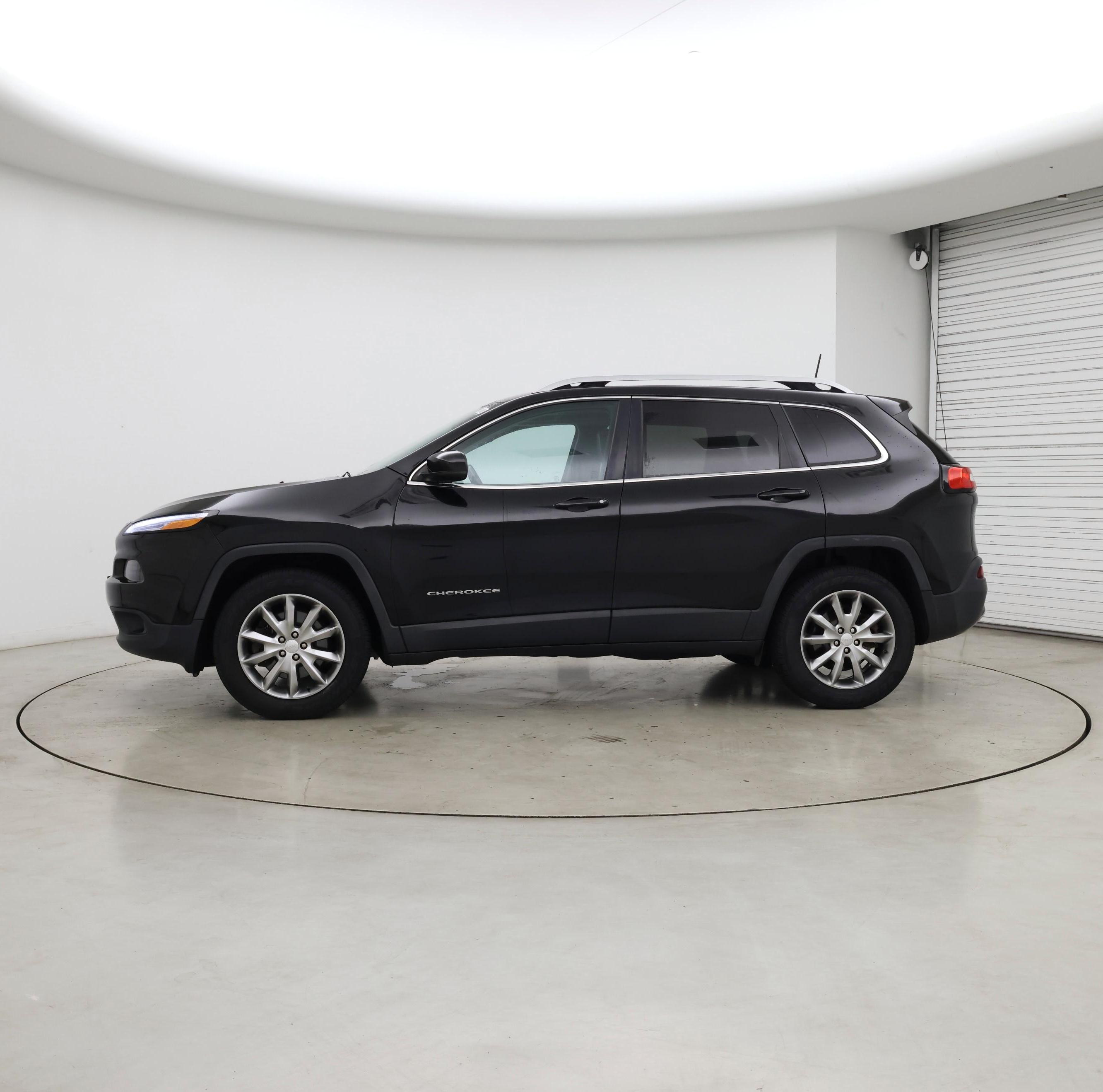 Thumbnail: 2018 Jeep Cherokee - 3