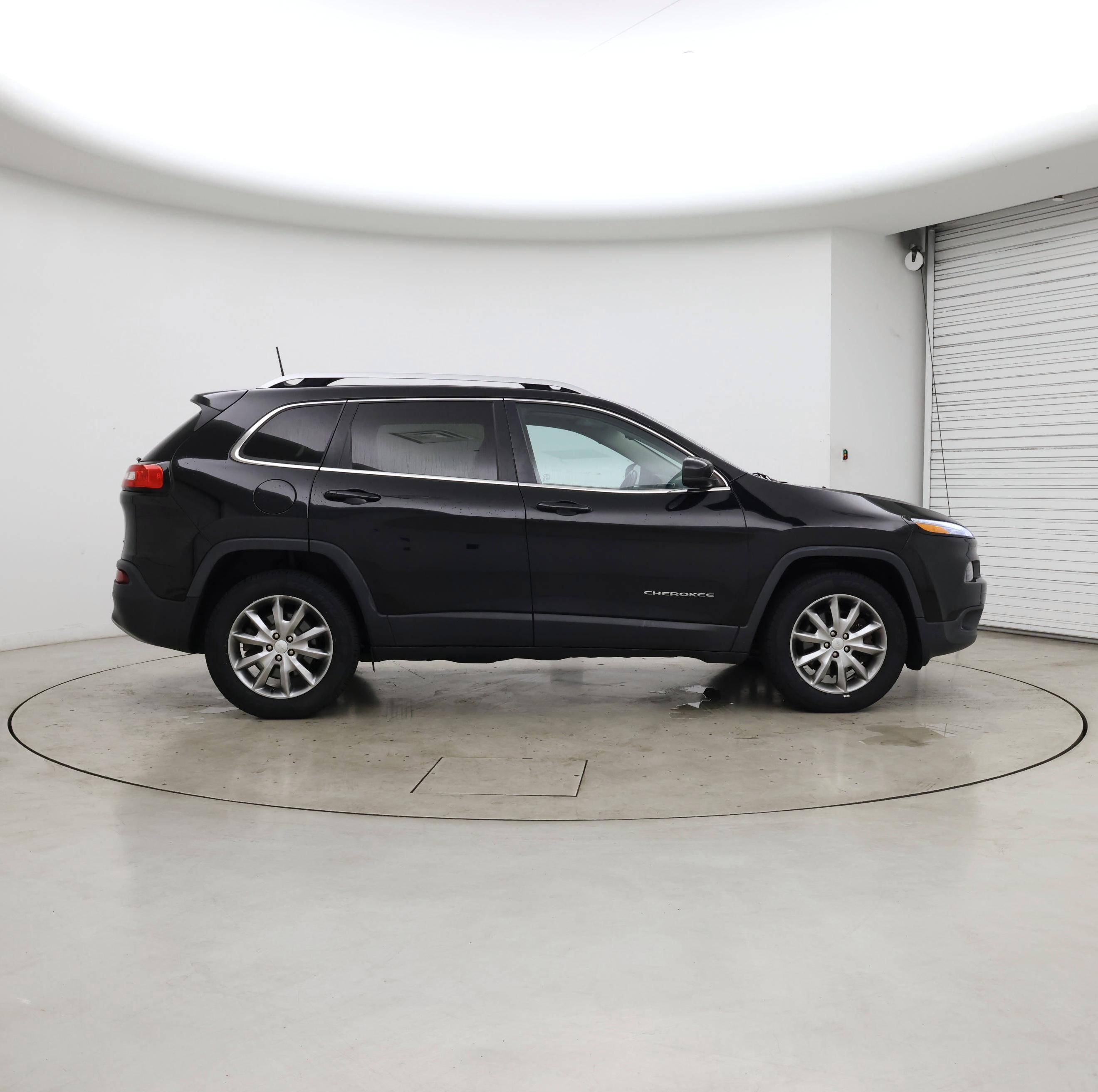 Thumbnail: 2018 Jeep Cherokee - 7