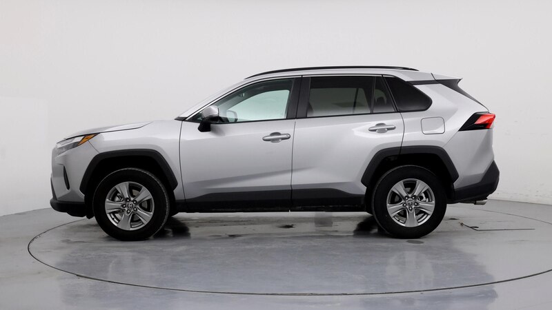 2024 Toyota RAV4 XLE 3