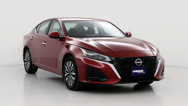 2024 Nissan Altima SV Hero Image