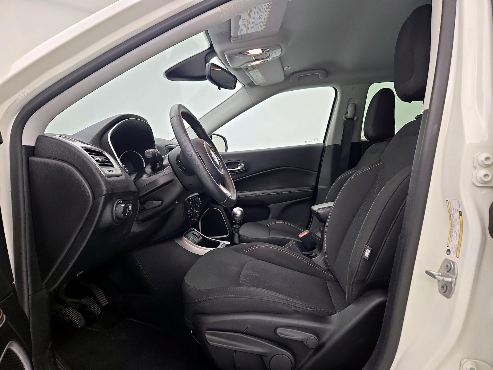 Image 10 of 2019 Jeep Compass Sport