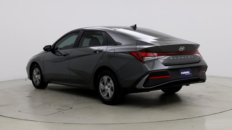 2024 Hyundai Elantra SE 2