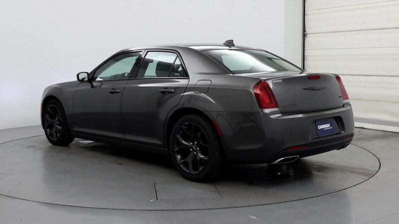 2022 Chrysler 300 Touring 2