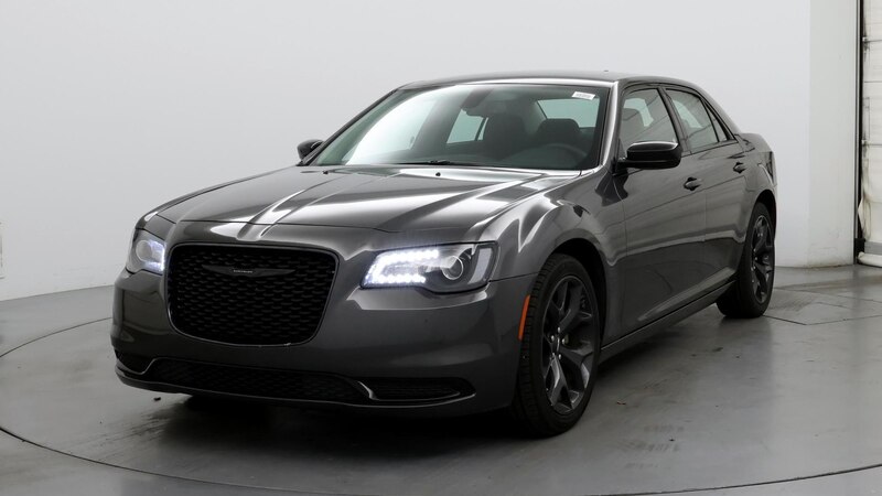 2022 Chrysler 300 Touring 4