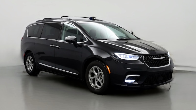 2022 Chrysler Pacifica Limited Hero Image