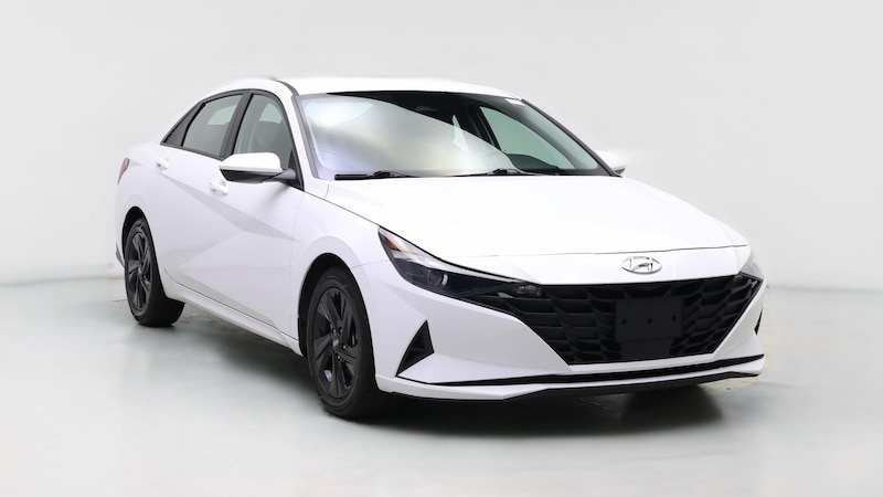 2021 Hyundai Elantra SEL Hero Image