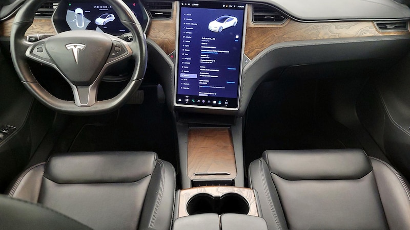 2020 Tesla Model S Long Range 9