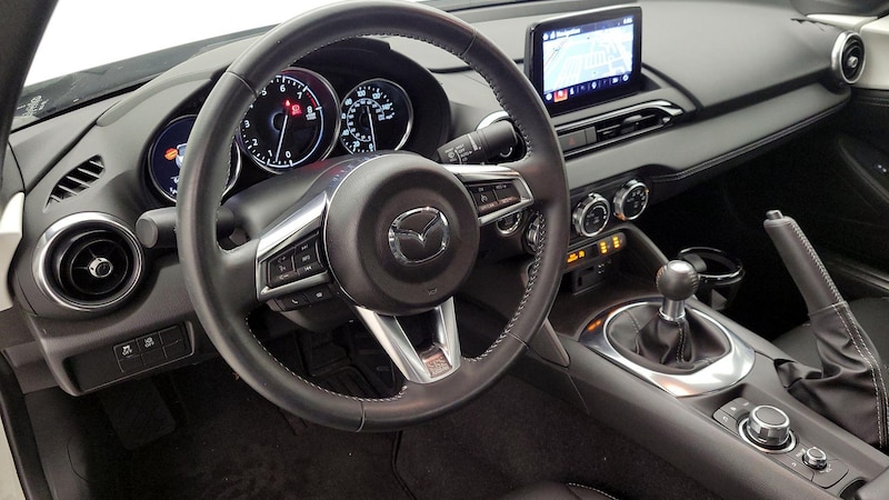 2023 Mazda MX-5 Miata Grand Touring 9