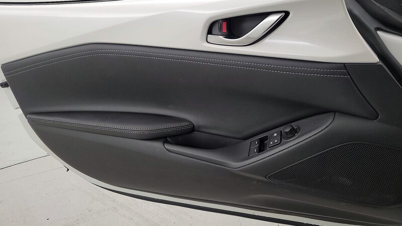 2023 Mazda MX-5 Miata Grand Touring 12