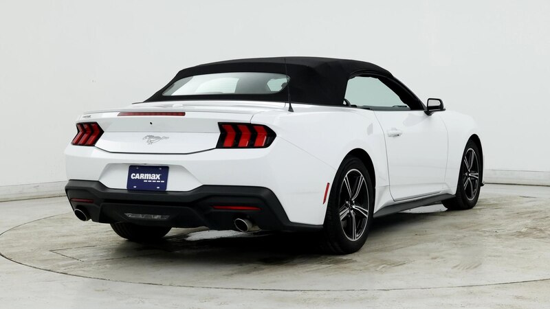 2024 Ford Mustang  8