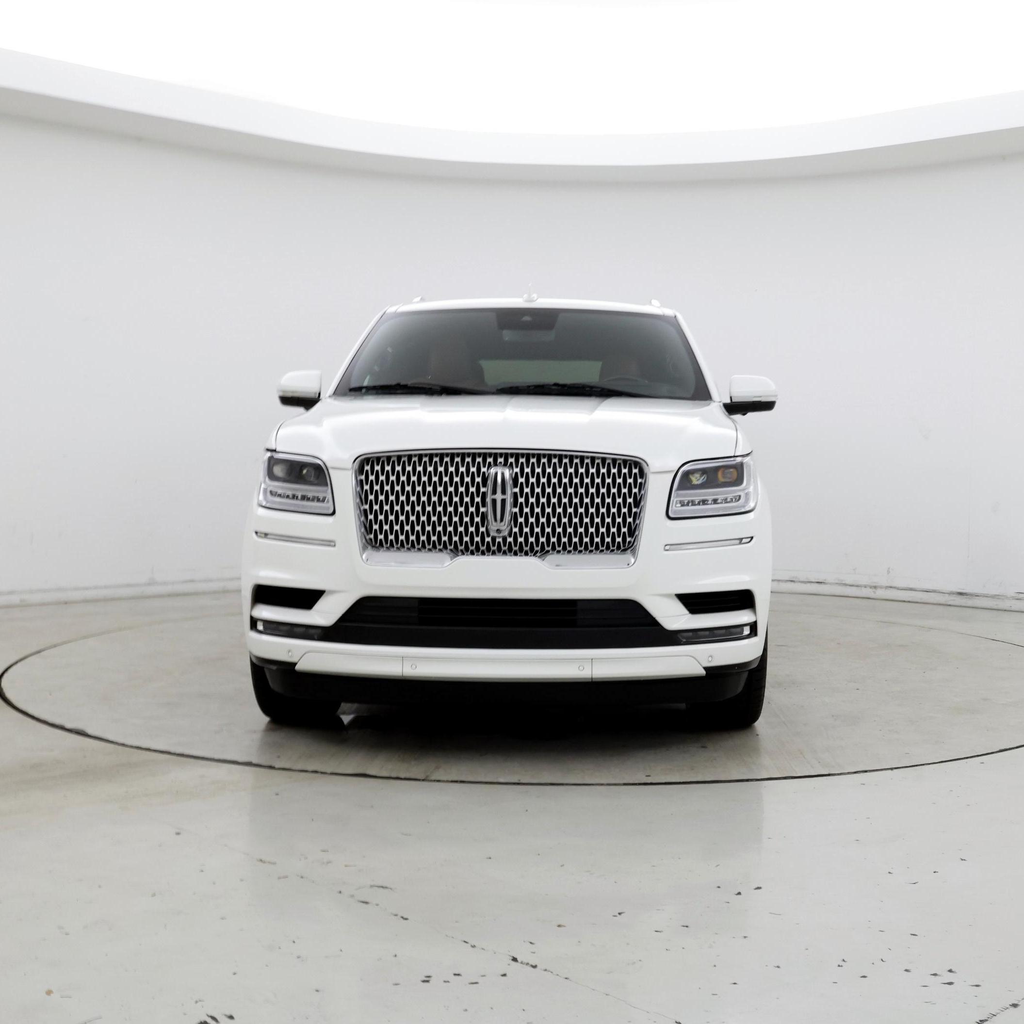 Thumbnail: 2021 Lincoln Navigator - 5