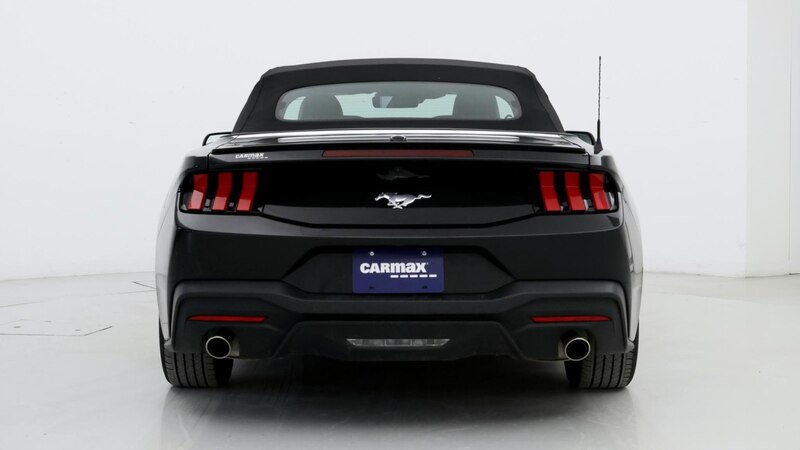 2024 Ford Mustang  6