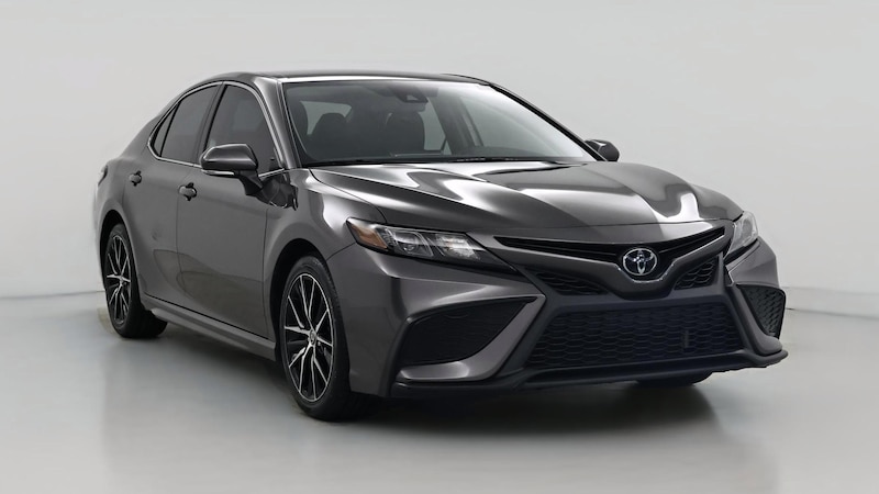 2022 Toyota Camry SE Hero Image