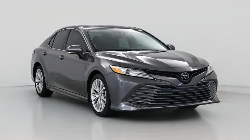 2020 Toyota Camry XLE Hero Image