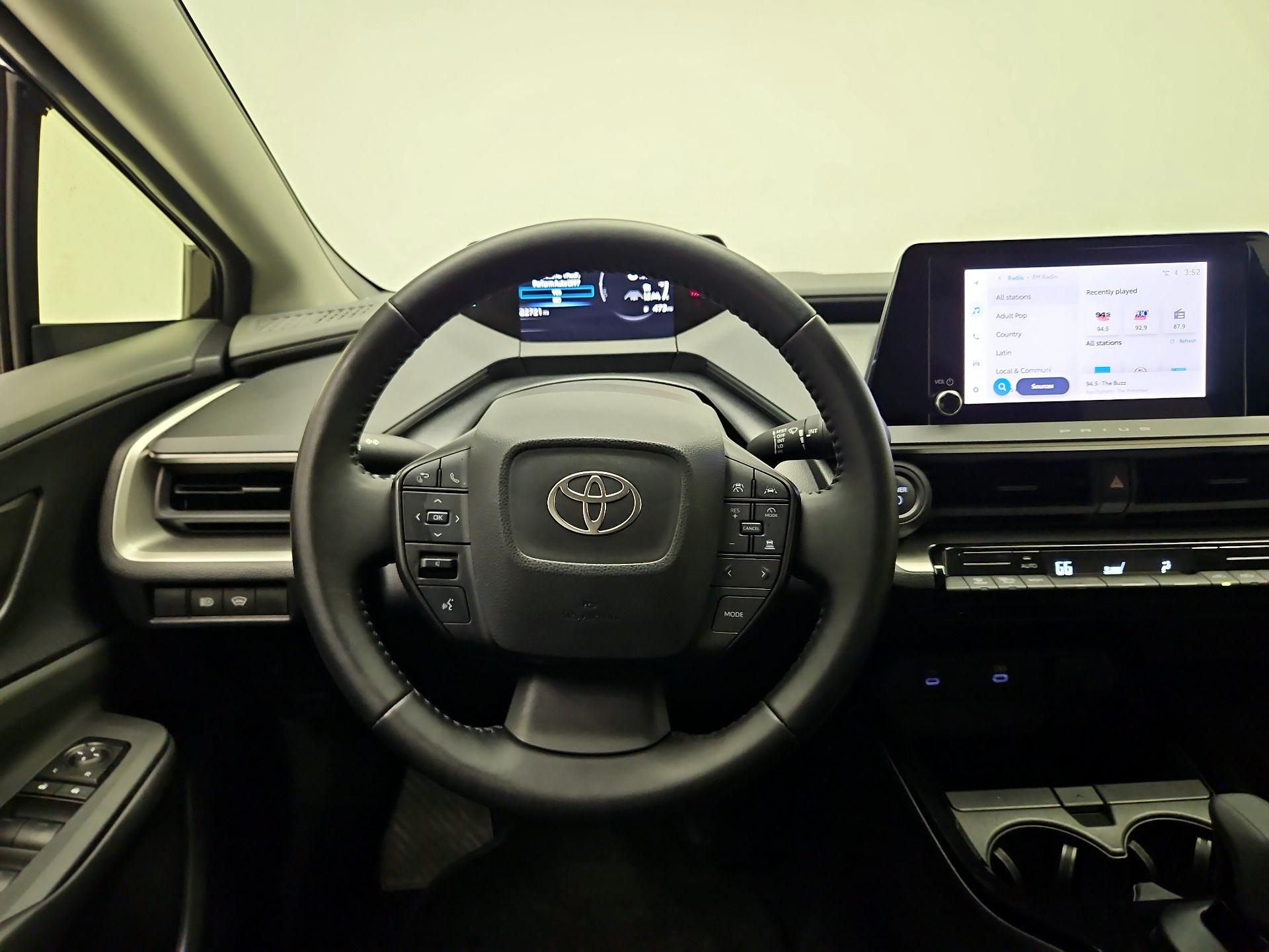 Thumbnail: 2024 Toyota Prius - 10