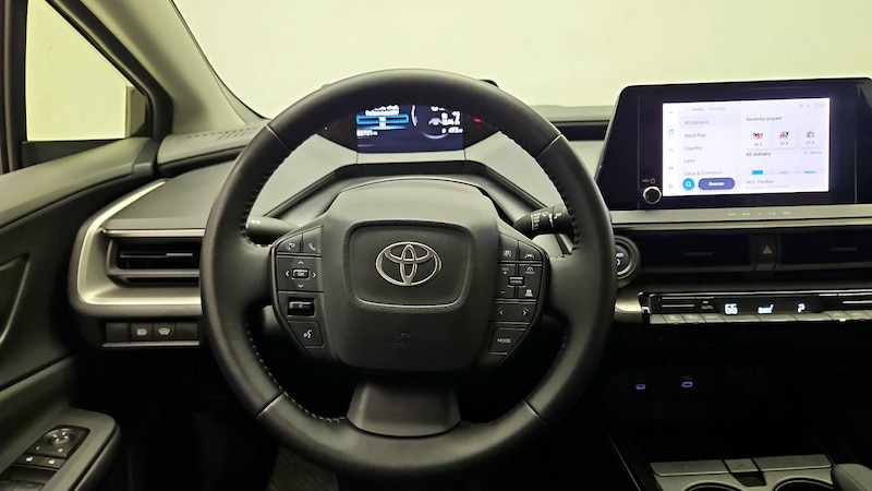 2024 Toyota Prius XLE 10