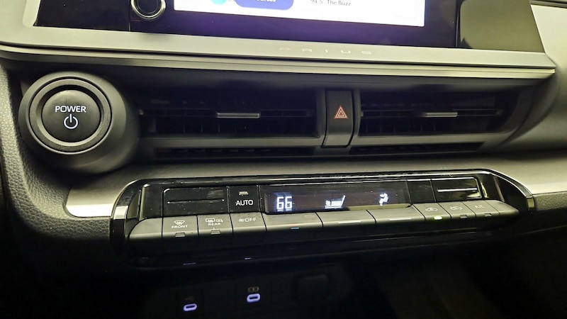 2024 Toyota Prius XLE 15