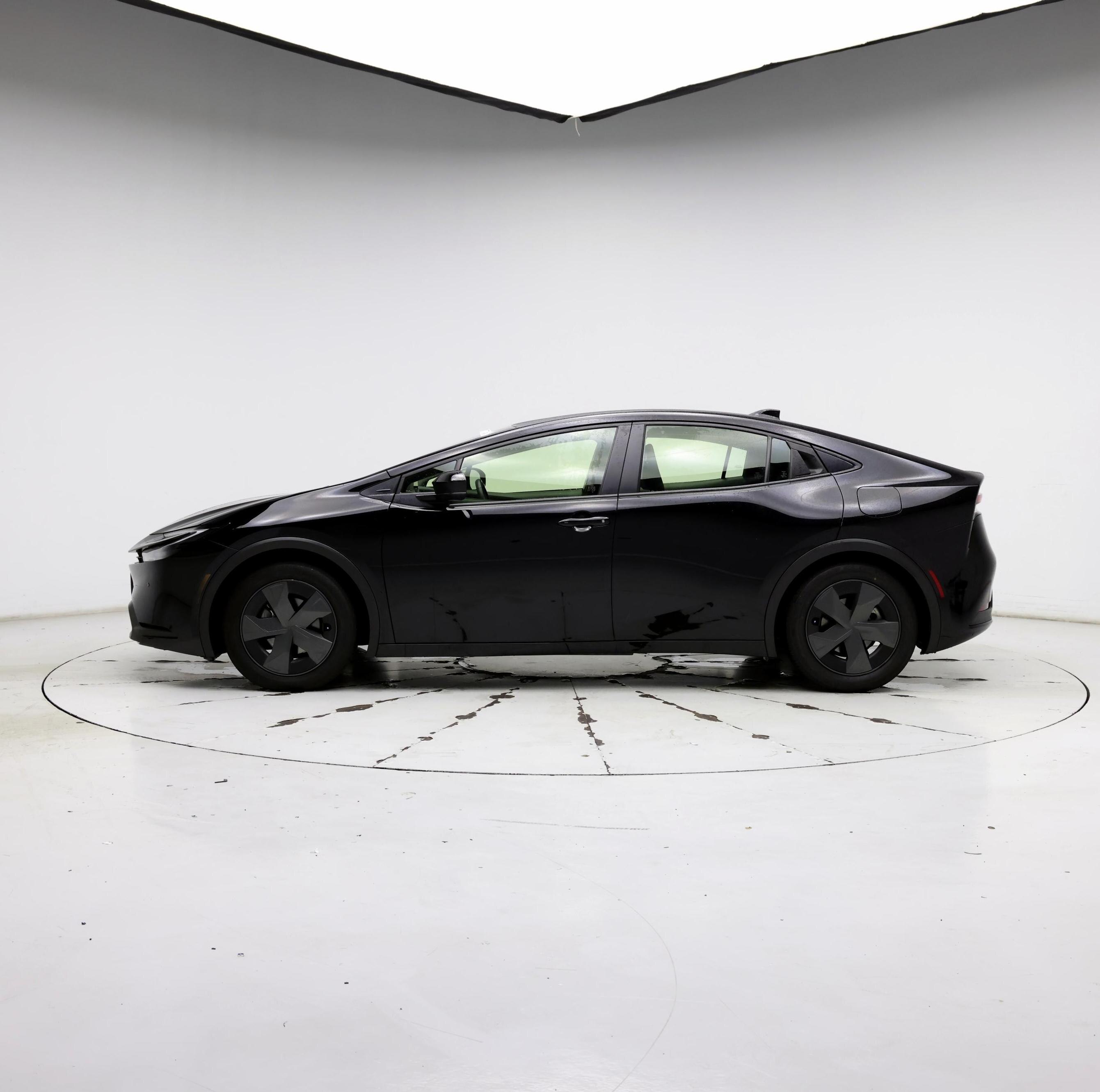 Thumbnail: 2024 Toyota Prius - 3
