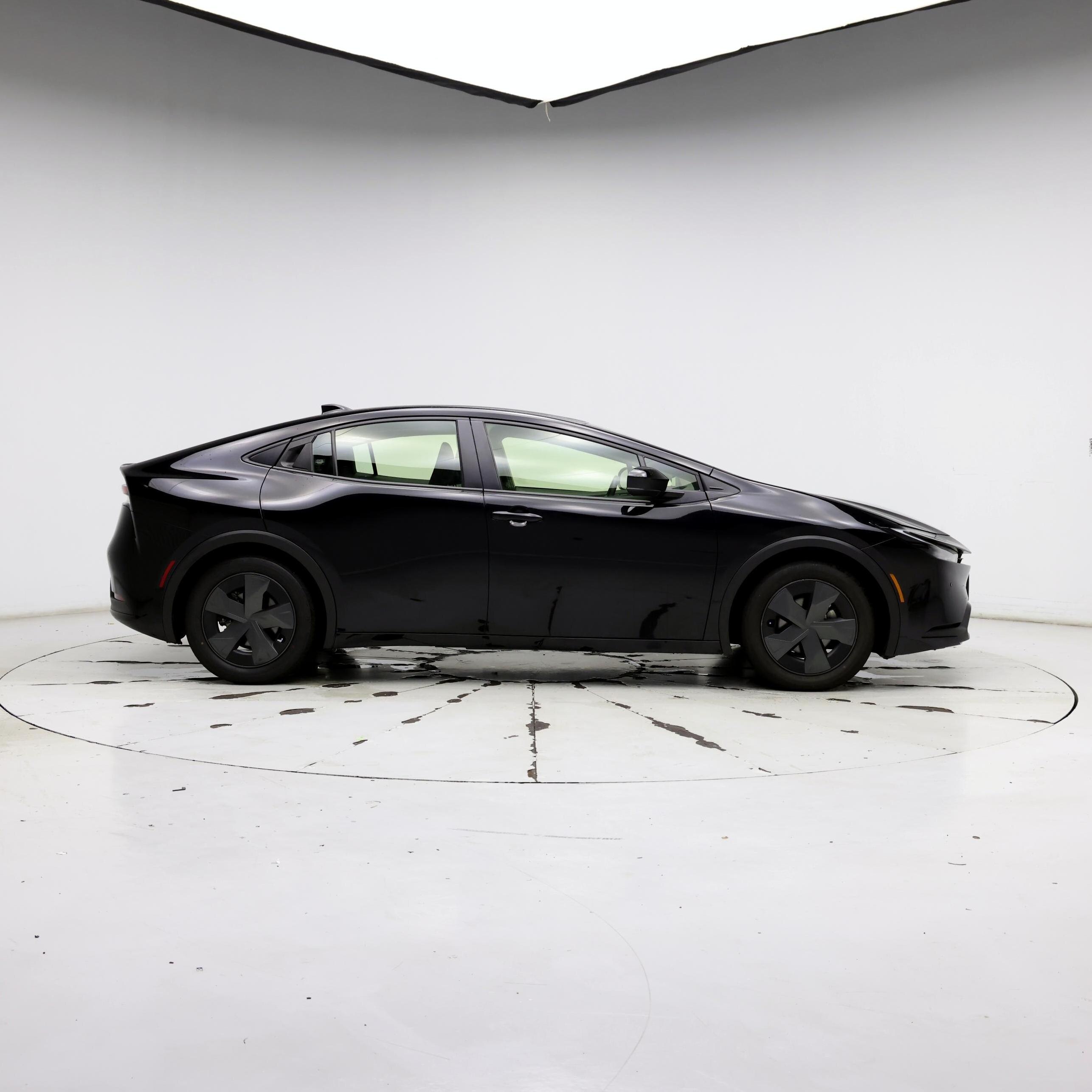 Thumbnail: 2024 Toyota Prius - 7